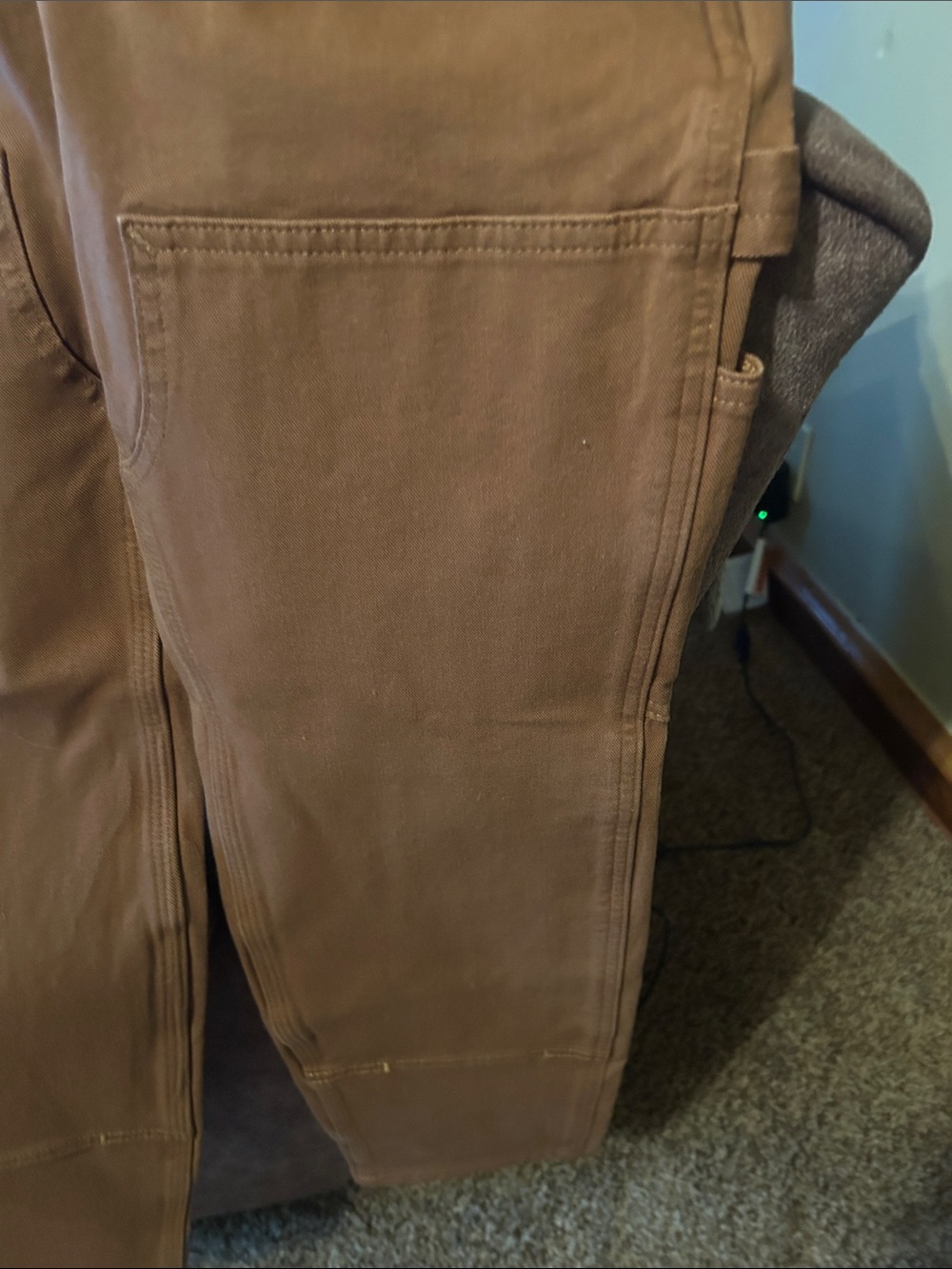 Carhartt Brown Relaxed Women’s Jeans with Logo Patch - Picture 3 of 7